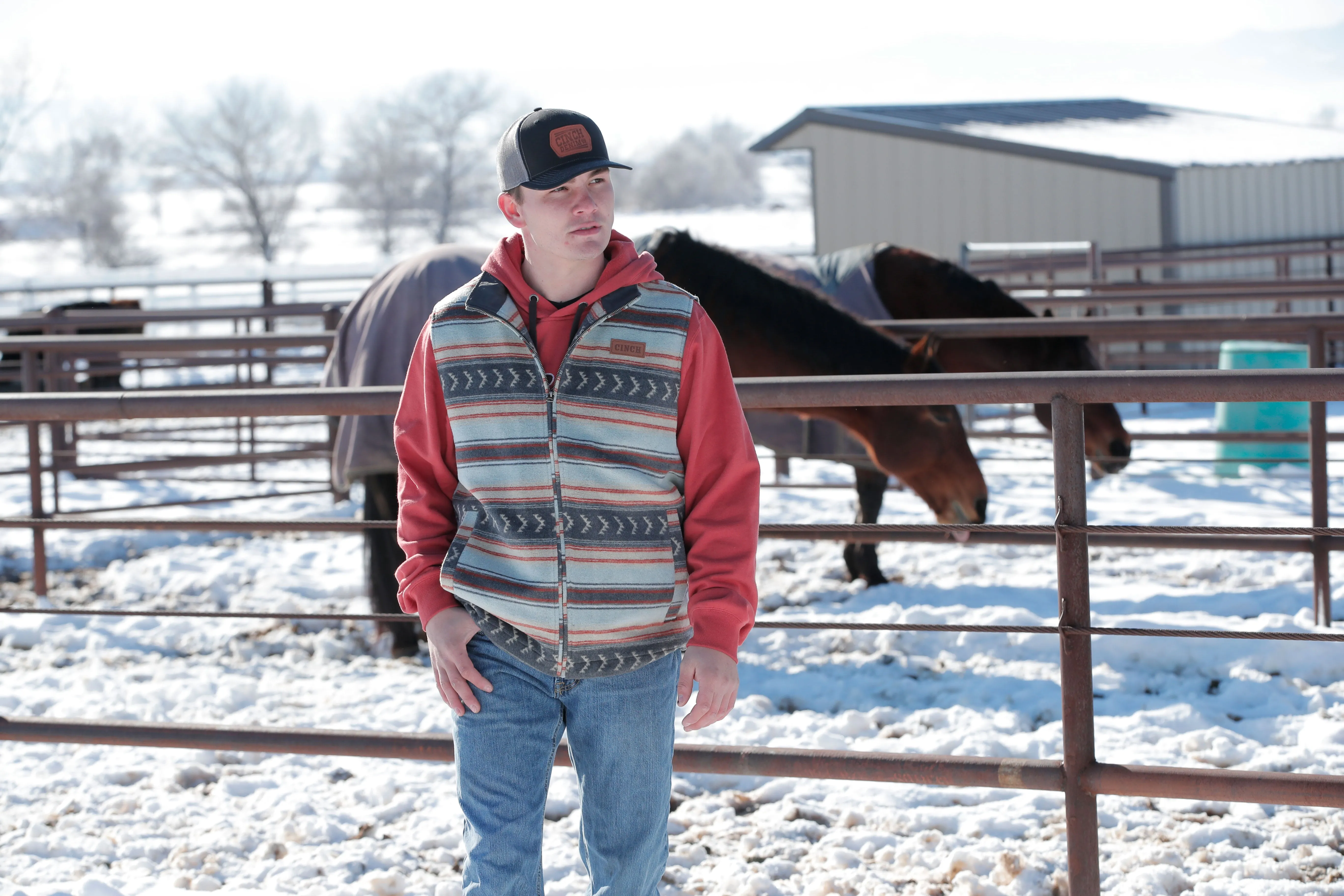 Cinch Men's Blanket Stripe Twill Vest