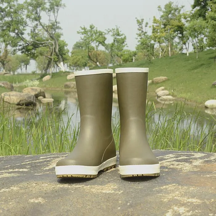 Women's mid calf anti-slip rain boots natural rubber rain boots